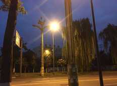 7月3日晚上街头的夜景