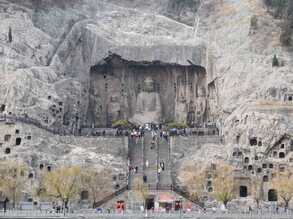 2月20日中午去看了洛阳龙门石窟